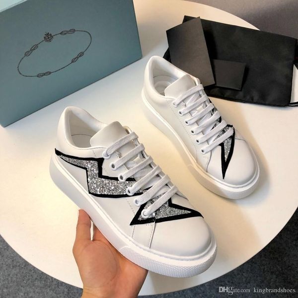 2019 новейших женщин горячий стиль случайные спортивные белые туфли из натуральной кожи кроссовки на шнуровке платформы вскользь откалыватьс, Black
2019 новейших женщин горячий стиль случайные спортивные белые туфли из натуральной кожи кроссовки на шнуровке платформы вскользь откалыватьс, Black