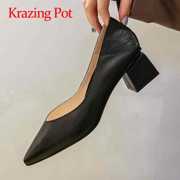 krazing pot simple style full grain leather pointed toe med square heel slip on office lady daily wear dress women pumps l38, Black
krazing pot simple style full grain leather pointed toe med square heel slip on office lady daily wear dress women pumps l38, Black