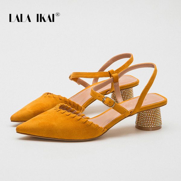 lala ikai shoes woman 2020 pointed toe crystal rhinestone square med heels shoes buckle shallow sandal office pumps wc10169-4, Black
lala ikai shoes woman 2020 pointed toe crystal rhinestone square med heels shoes buckle shallow sandal office pumps wc10169-4, Black