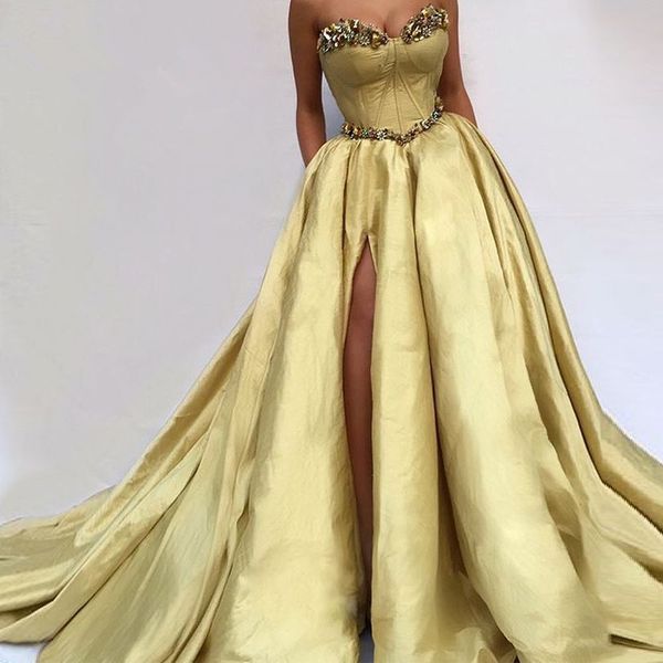 formal muslim evening dresses 2019 mermaid sweetheart taffeta crystals side slit islamic dubai saudi arabic long elegant prom gown, Black;red
formal muslim evening dresses 2019 mermaid sweetheart taffeta crystals side slit islamic dubai saudi arabic long elegant prom gown, Black;red
