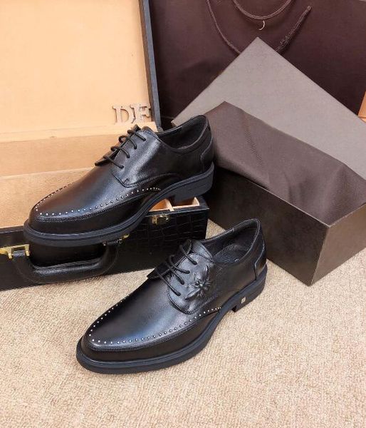 fashion new mens dress business casual oxfords bee lace up rivet cow leather shoes black size38-45
fashion new mens dress business casual oxfords bee lace up rivet cow leather shoes black size38-45
