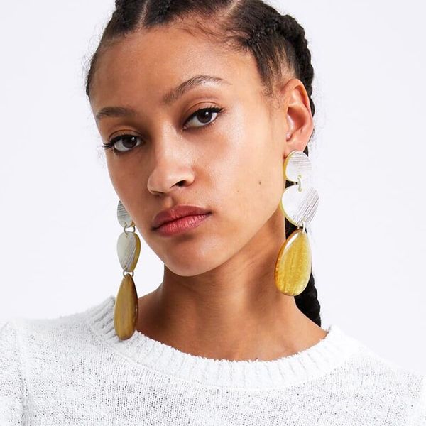 lady new boho resin earrings for women 3 layers yellow pendants wedding party gifts bohemian drop dangle earrings bijoux, Silver
lady new boho resin earrings for women 3 layers yellow pendants wedding party gifts bohemian drop dangle earrings bijoux, Silver