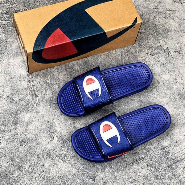 street style brand new designer slippers for men summer beach slides luxury sandals size 40-45
street style brand new designer slippers for men summer beach slides luxury sandals size 40-45