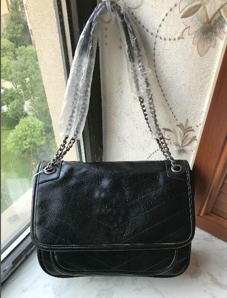 lady нашивки crossbody сумки женщины посланника сумки черного металла цепи сумки для женщин конструктора тавра сумки на ремне
lady нашивки crossbody сумки женщины посланника сумки черного металла цепи сумки для женщин конструктора тавра сумки на ремне