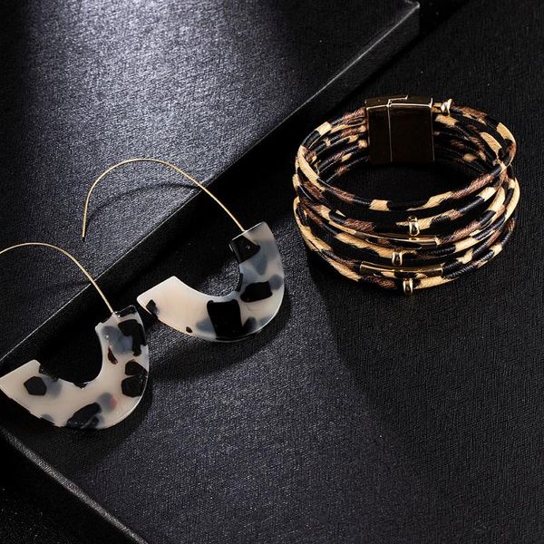 hoop earrings fashion leopard multilayer bracelet and earrings round dangle big earring women pendientes jewelry gifts for girls, Golden;silver
hoop earrings fashion leopard multilayer bracelet and earrings round dangle big earring women pendientes jewelry gifts for girls, Golden;silver