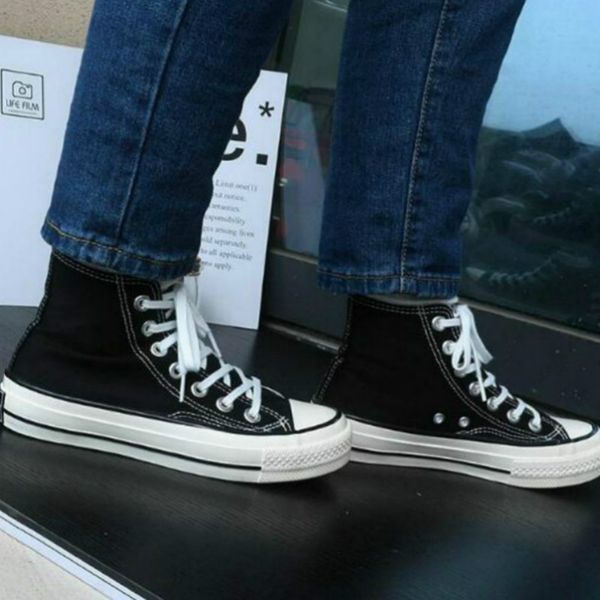 доставка новые 15 цветов все размер 35-46 high top sports stars low top классический холст обуви кроссовки мужские женская повседневная обув, Black
доставка новые 15 цветов все размер 35-46 high top sports stars low top классический холст обуви кроссовки мужские женская повседневная обув, Black