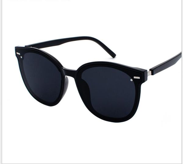 sunglasses female tide korean version of the round sunglasses female big box driving glasses, White;black
sunglasses female tide korean version of the round sunglasses female big box driving glasses, White;black