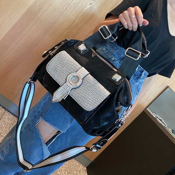 microfiber soft leather women's handbag new 2020 fashion casual color contrast diamond crossbody shoulder bag horizontal handbag
microfiber soft leather women's handbag new 2020 fashion casual color contrast diamond crossbody shoulder bag horizontal handbag