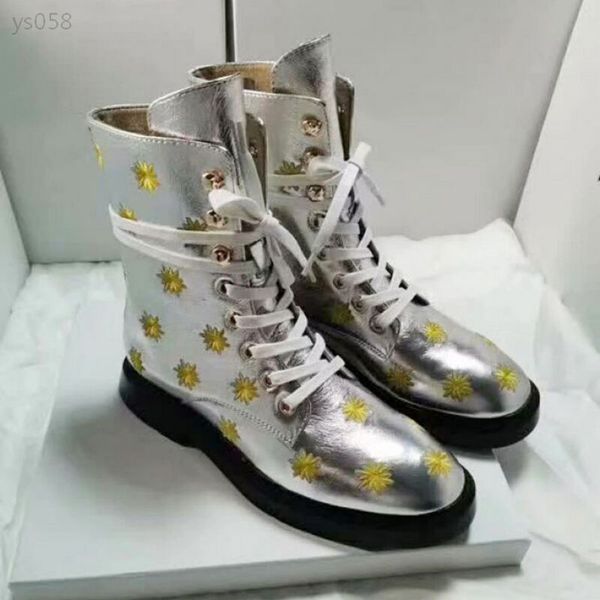 2019 outdoor martin boots female high-end fashion locomotive bootsstar with the european and american style the knight boots, Black