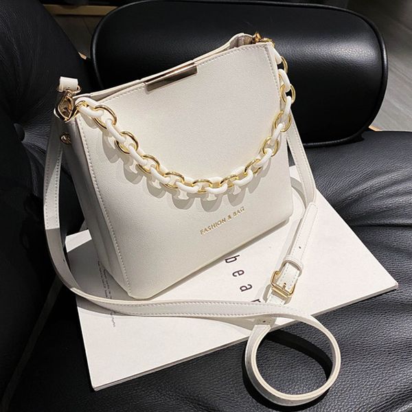 acrylic chain women handbag 2020 summer bucke shoulder bags pu leather ladies messenger bag totes fashion female crossbody bags
acrylic chain women handbag 2020 summer bucke shoulder bags pu leather ladies messenger bag totes fashion female crossbody bags