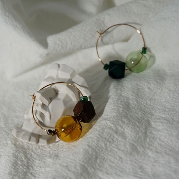 vintage wood beads korean earrings original design glass ball earrings candy color bubble hoop for women 2020, Golden;silver
vintage wood beads korean earrings original design glass ball earrings candy color bubble hoop for women 2020, Golden;silver