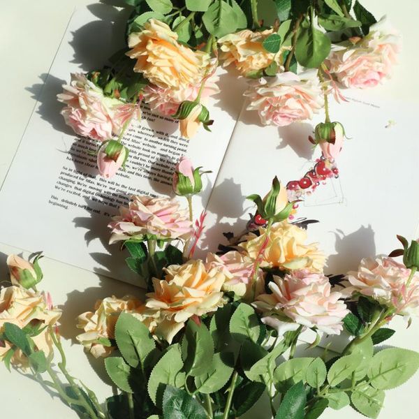 rose branch artificial flower red wedding decoration single silk flower vase arrangement fake for diy home decor
rose branch artificial flower red wedding decoration single silk flower vase arrangement fake for diy home decor