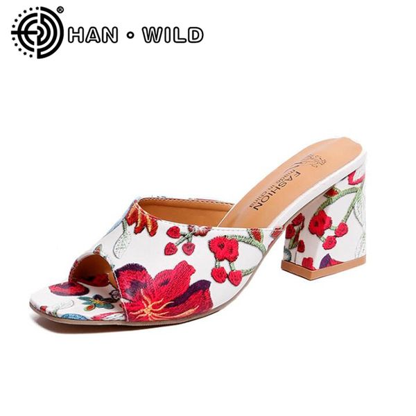 new fashion flowers women peep toe slippers square heels summer slippers slip on leather slides women mules shoes beach sandals, Black
new fashion flowers women peep toe slippers square heels summer slippers slip on leather slides women mules shoes beach sandals, Black