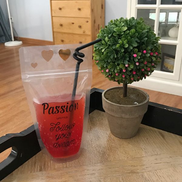 400ml~500ml clear drink pouches bags juice milk wine beer ziplock bag frosted zipper stand-up plastic drinking bag no straw
400ml~500ml clear drink pouches bags juice milk wine beer ziplock bag frosted zipper stand-up plastic drinking bag no straw