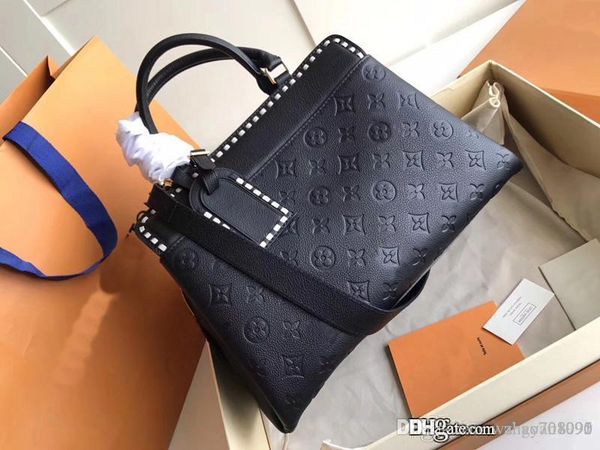 Wholesale AAA+luxury Brand female VOSGES Monogrram tote bags Genuine leather shoulder handbag Women's Messenger bags designer handbag M
Wholesale AAA+luxury Brand female VOSGES Monogrram tote bags Genuine leather shoulder handbag Women's Messenger bags designer handbag M