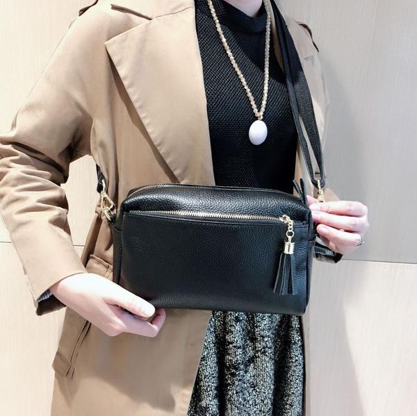 мода женщин сумка ретро сумка вскользь плеча вскользь tote кошельки и сумки неподдельной кожи женщин
мода женщин сумка ретро сумка вскользь плеча вскользь tote кошельки и сумки неподдельной кожи женщин