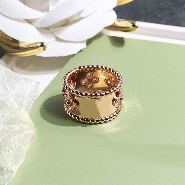 rings four leaves clover design ring for womans nature zircon brand designer jewelry for womans, Golden;silver
rings four leaves clover design ring for womans nature zircon brand designer jewelry for womans, Golden;silver