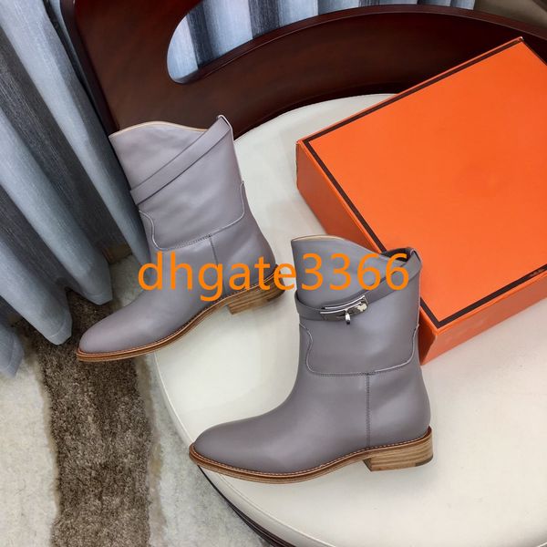 new brand designer fashion women's boots autumn and winter snow boots motorcycle boots low heel women's shoes specifications, Black
new brand designer fashion women's boots autumn and winter snow boots motorcycle boots low heel women's shoes specifications, Black