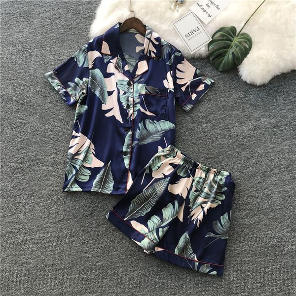 lisacmvpnel short section ice silk women pajamas summer printing twinset sleepwear, Black;red
lisacmvpnel short section ice silk women pajamas summer printing twinset sleepwear, Black;red