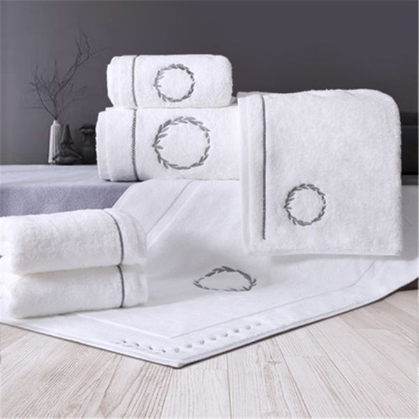 l bathroom cotton embroidered mat thickened with cotton bathroom non-slip mat, home can be machine wash
l bathroom cotton embroidered mat thickened with cotton bathroom non-slip mat, home can be machine wash