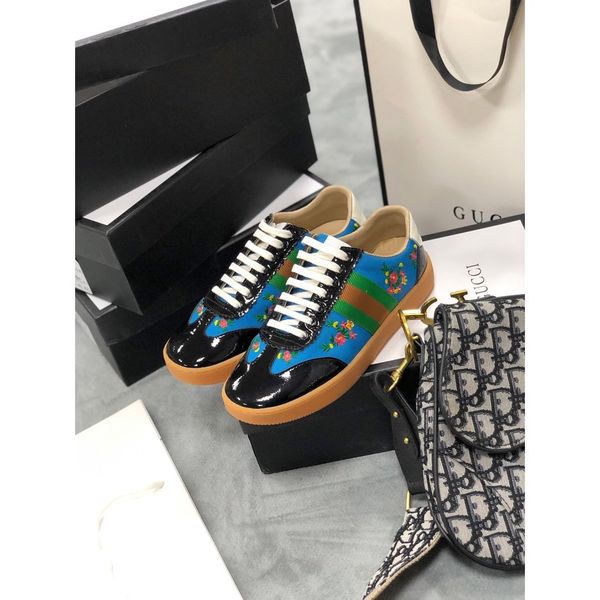 2020 new ae couple sports shoes luxury design daily casual sports shoes outdoor sports
2020 new ae couple sports shoes luxury design daily casual sports shoes outdoor sports