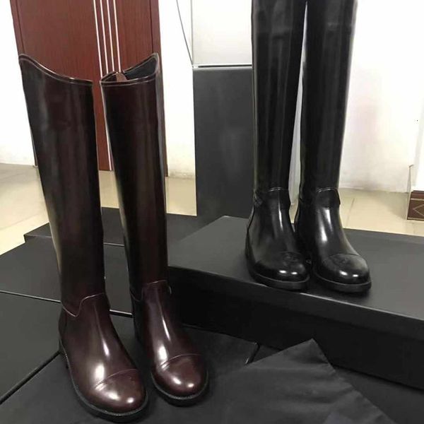 fashion luxury designer women s boots genuine leather 16-inch boots flat-bottomed comfort zipper over the knee high boots new women boot
fashion luxury designer women s boots genuine leather 16-inch boots flat-bottomed comfort zipper over the knee high boots new women boot
