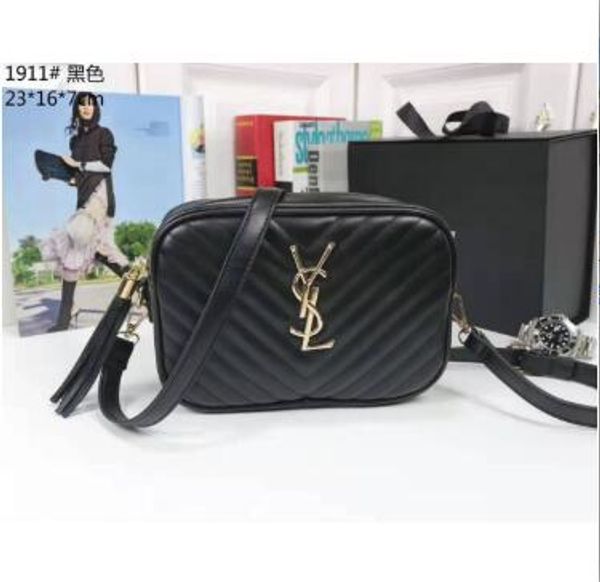 ee12new 2020 women men fashion explosion shoulder bag trend single shoulder stitching portable messenger bag
ee12new 2020 women men fashion explosion shoulder bag trend single shoulder stitching portable messenger bag