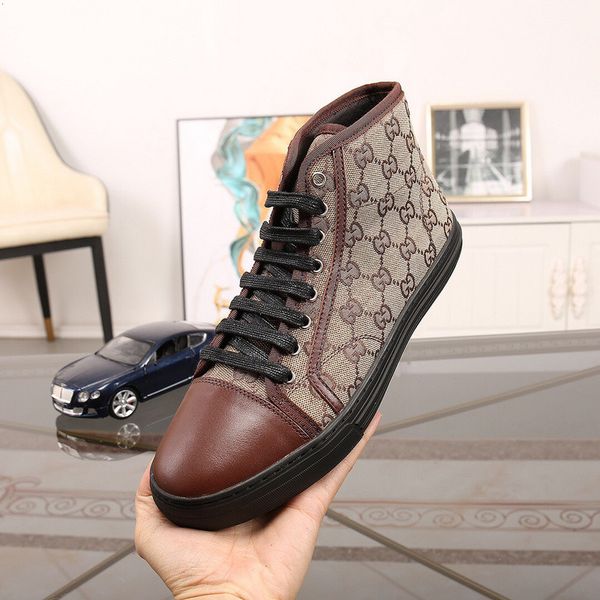 2020 new luxury man women ace sneaker with brown elasticity stripes luxury designer shoes with original box size, Black
2020 new luxury man women ace sneaker with brown elasticity stripes luxury designer shoes with original box size, Black
