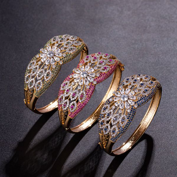 2020 new simple and personalized european and american flower shaped bracelet full diamond zircon double safety buckle womens bracelet, Golden;silver
2020 new simple and personalized european and american flower shaped bracelet full diamond zircon double safety buckle womens bracelet, Golden;silver