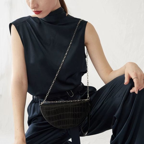 цепные half moon sling сумка для женщин 2019 малый крокодил crossbody сумки сумки женщина сумки девушка кошельки на цепочке
цепные half moon sling сумка для женщин 2019 малый крокодил crossbody сумки сумки женщина сумки девушка кошельки на цепочке