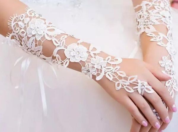 sell lace appliques beads bridal gloves ivory or white long elbow length fingerless elegant wedding gloves crystals wedding accessories
sell lace appliques beads bridal gloves ivory or white long elbow length fingerless elegant wedding gloves crystals wedding accessories