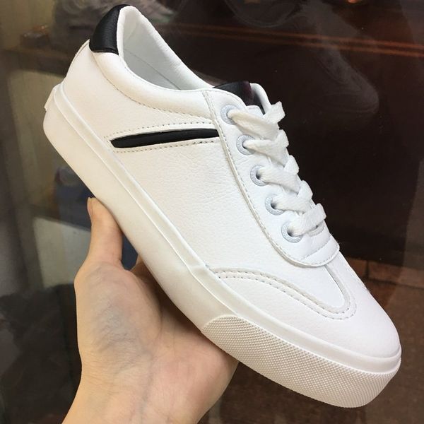 2020 explosion models, fashion style, high-end atmosphere, beautiful and beautiful, like parent-child shoes at a glance-men and women shoes, Black
2020 explosion models, fashion style, high-end atmosphere, beautiful and beautiful, like parent-child shoes at a glance-men and women shoes, Black