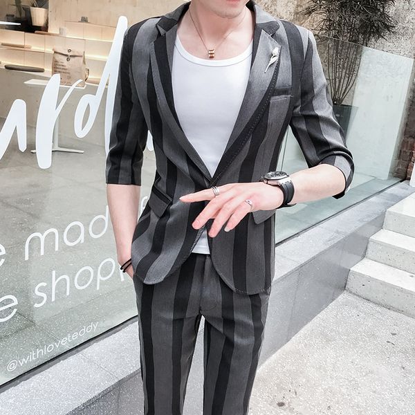 pants) new striped suits night field men's suits bars young men's clothing tights thin and handsome suit tide, White;black
pants) new striped suits night field men's suits bars young men's clothing tights thin and handsome suit tide, White;black
