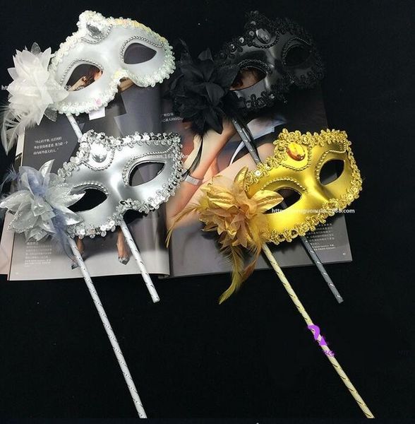50pcs/lot new handmade plastic with flowers and feather 4 colors elegant masquerade ball masks on sticks
50pcs/lot new handmade plastic with flowers and feather 4 colors elegant masquerade ball masks on sticks
