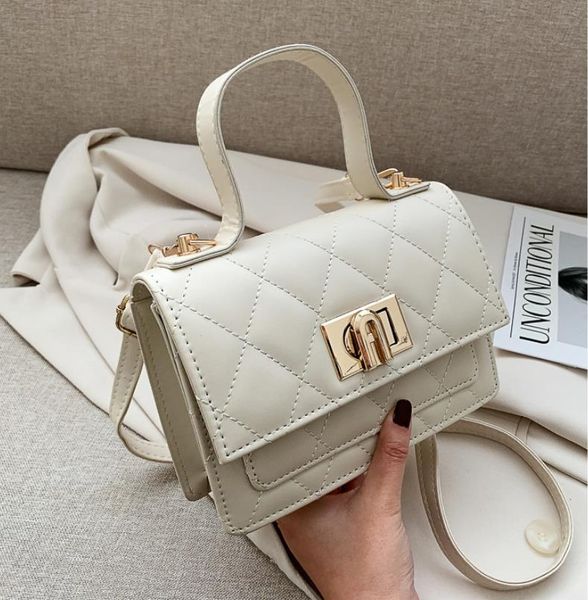 2020 Women Shoulder Bags Fashion Handbags Good Quality Crossbody Bag Chain Small Round Bag