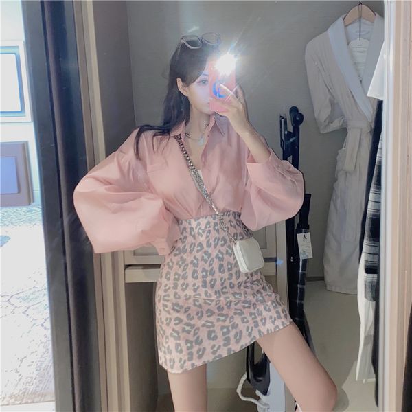 western style ageing suit womens design sense niche long-sleeved shirt pink leopard print high waist slimming hip skirt, White
western style ageing suit womens design sense niche long-sleeved shirt pink leopard print high waist slimming hip skirt, White