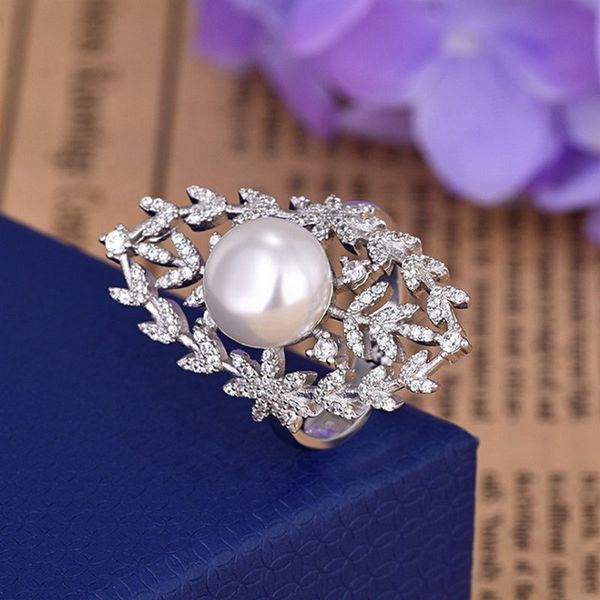 luxury engagement wedding jewelry pearl inlay diamond ring for women, Golden;silver
luxury engagement wedding jewelry pearl inlay diamond ring for women, Golden;silver