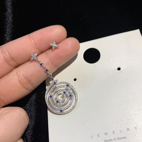 fashion-s925 silver needle asymmetry earrings for girls designer wedding jewery women spiral disc star earrings with cz
fashion-s925 silver needle asymmetry earrings for girls designer wedding jewery women spiral disc star earrings with cz