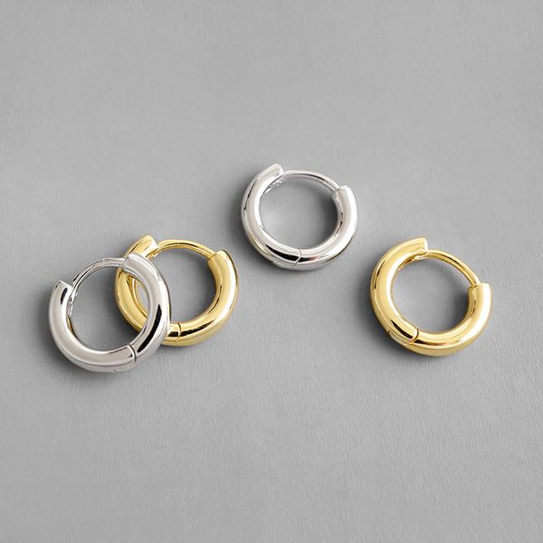 925 sterling silver small hoop earrings for women simple minimalist huggie round circle hoops earings fashion jewelry, Golden;silver
925 sterling silver small hoop earrings for women simple minimalist huggie round circle hoops earings fashion jewelry, Golden;silver
