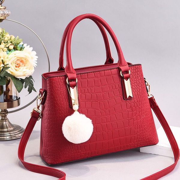 leather luggage tag bag pu large-capacity women's leather bag 2020 new fashion handbag korean wild shoulder messenger bag
leather luggage tag bag pu large-capacity women's leather bag 2020 new fashion handbag korean wild shoulder messenger bag