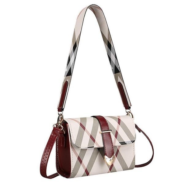 wholesale designer handbags women new product crossbody bag new fashion shoulder bag for women lady bags pvc zipper printing flap
wholesale designer handbags women new product crossbody bag new fashion shoulder bag for women lady bags pvc zipper printing flap