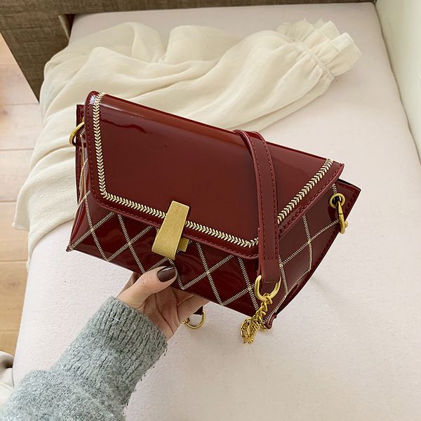 new women thread handbags chain messenger shoulder bag casual clutch crossbody flap patent leather small bag
new women thread handbags chain messenger shoulder bag casual clutch crossbody flap patent leather small bag