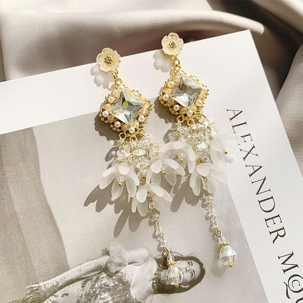 2019 korean new style super fairy luxury elegant long crystal flower tassel earrings for female jewelry, Silver
2019 korean new style super fairy luxury elegant long crystal flower tassel earrings for female jewelry, Silver