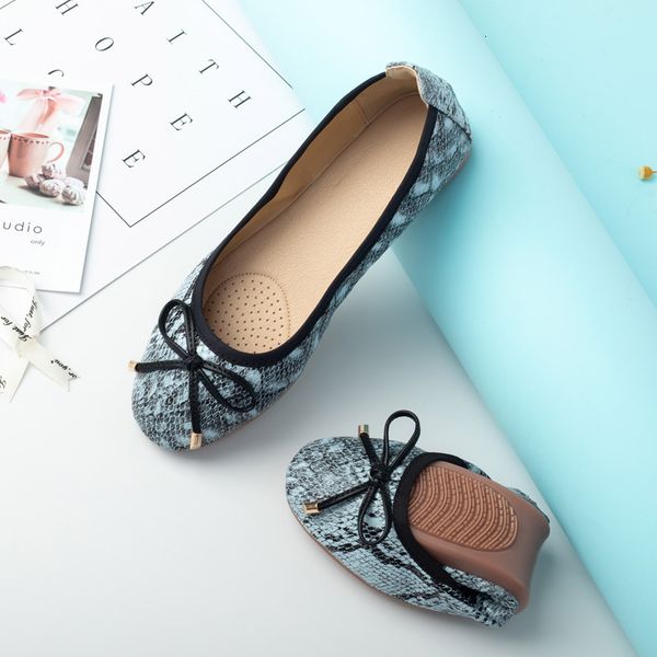 0808 cqc105 popular womens fashion comfortable shoes style ladies flat shoes soft soles shoes with box, Red;white
0808 cqc105 popular womens fashion comfortable shoes style ladies flat shoes soft soles shoes with box, Red;white