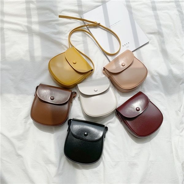 mobile phone bag female messenger 2020 new shoulder fashion explosion models solid color simple wild small square bag
mobile phone bag female messenger 2020 new shoulder fashion explosion models solid color simple wild small square bag