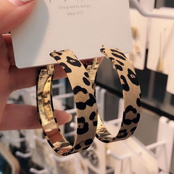 jewelry wide hoop earrings leopard print hoop earrings for women korean style fashion of shipping, Golden;silver
jewelry wide hoop earrings leopard print hoop earrings for women korean style fashion of shipping, Golden;silver