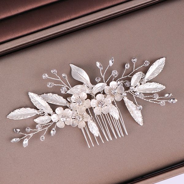 trendy silver leaf flower hair jewelry wedding hair comb accessories women comb handmade bridal headpieces decoration gift, Golden;white
trendy silver leaf flower hair jewelry wedding hair comb accessories women comb handmade bridal headpieces decoration gift, Golden;white