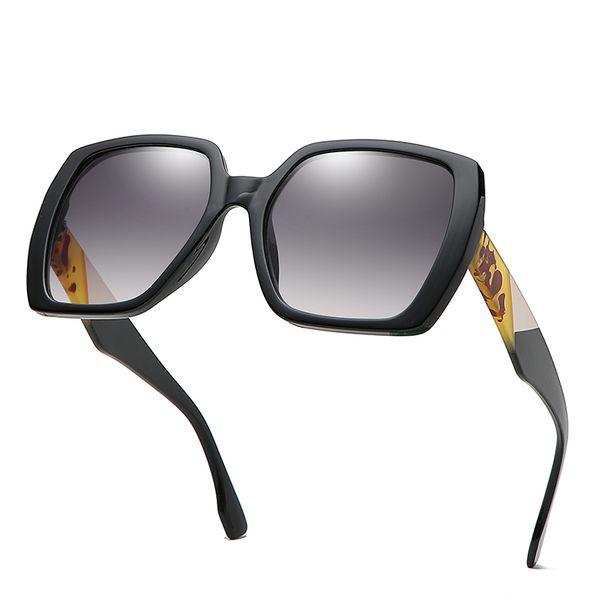 high-end ladies sunglasses european and american classic ladies sunglasses ladies square universal casual sunglasses classic driver glasses, White;black
high-end ladies sunglasses european and american classic ladies sunglasses ladies square universal casual sunglasses classic driver glasses, White;black