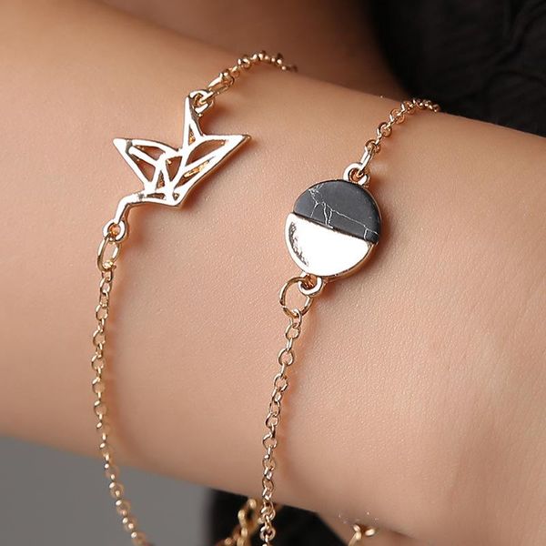 1 pair of crack pattern stone bracelet alloy wrist chain peace dove shaped bangle silver, Black
1 pair of crack pattern stone bracelet alloy wrist chain peace dove shaped bangle silver, Black