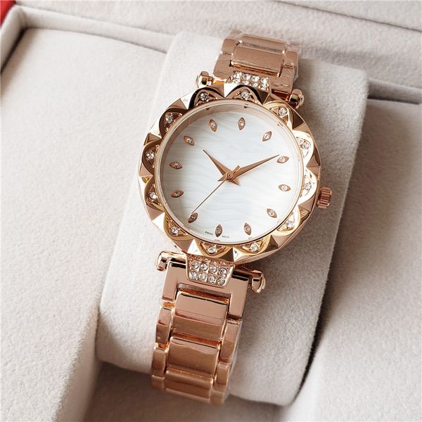 2019 new model fashion luxury women watch with diamond rose gold special design relojes de marca mujer lady dress watch quartz drop shippin, Slivery;brown
2019 new model fashion luxury women watch with diamond rose gold special design relojes de marca mujer lady dress watch quartz drop shippin, Slivery;brown